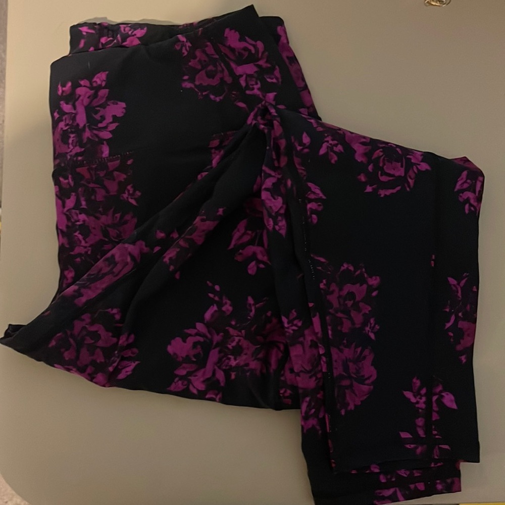 TORRID plus size power hold leggings with POCKETS (regular length)
